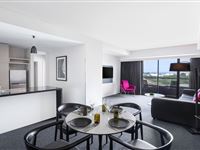 2 Bedroom 2 Bathroom Apartment - Mantra Southbank Melbourne