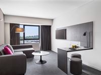 1 Bedroom Premium Apartment - Mantra Southbank Melbourne