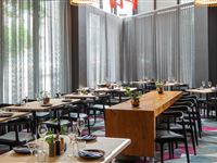 Mezzi Bar & Kitchen - Mantra Southbank Melbourne